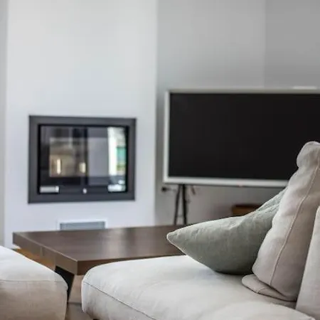 Light Apartment *